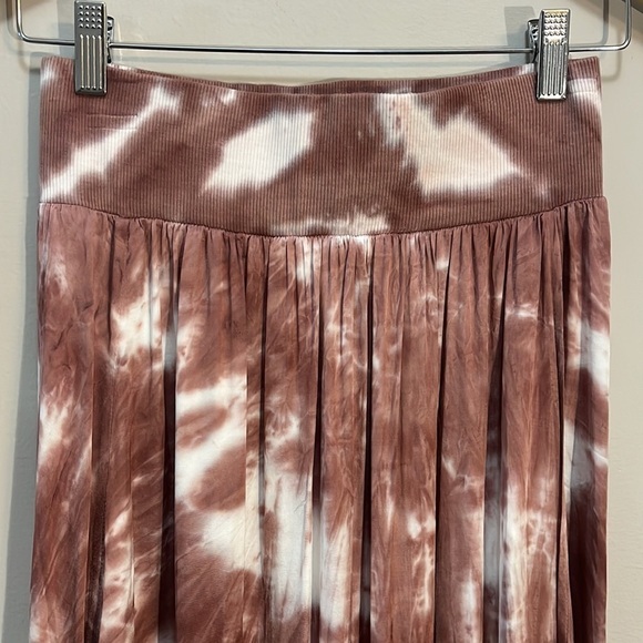 Chaser Silky Skirt Banded waist Pull-on Midi Tie-Dye Mauve Blue Purple Women's S - Picture 7 of 12